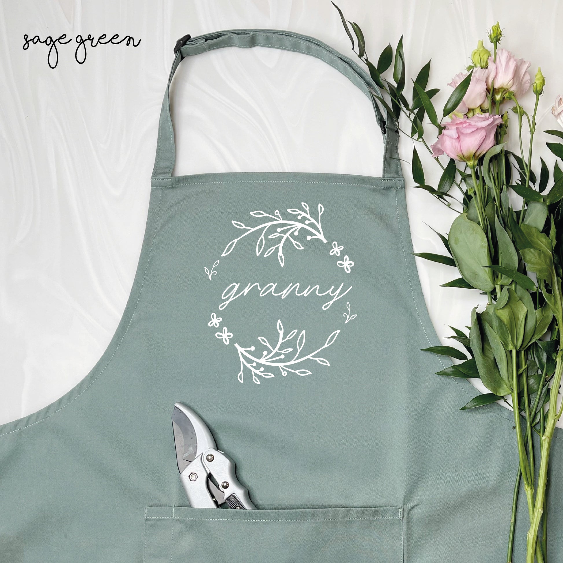 Laurel Leaves Apron For Grandma - Lovetree Design