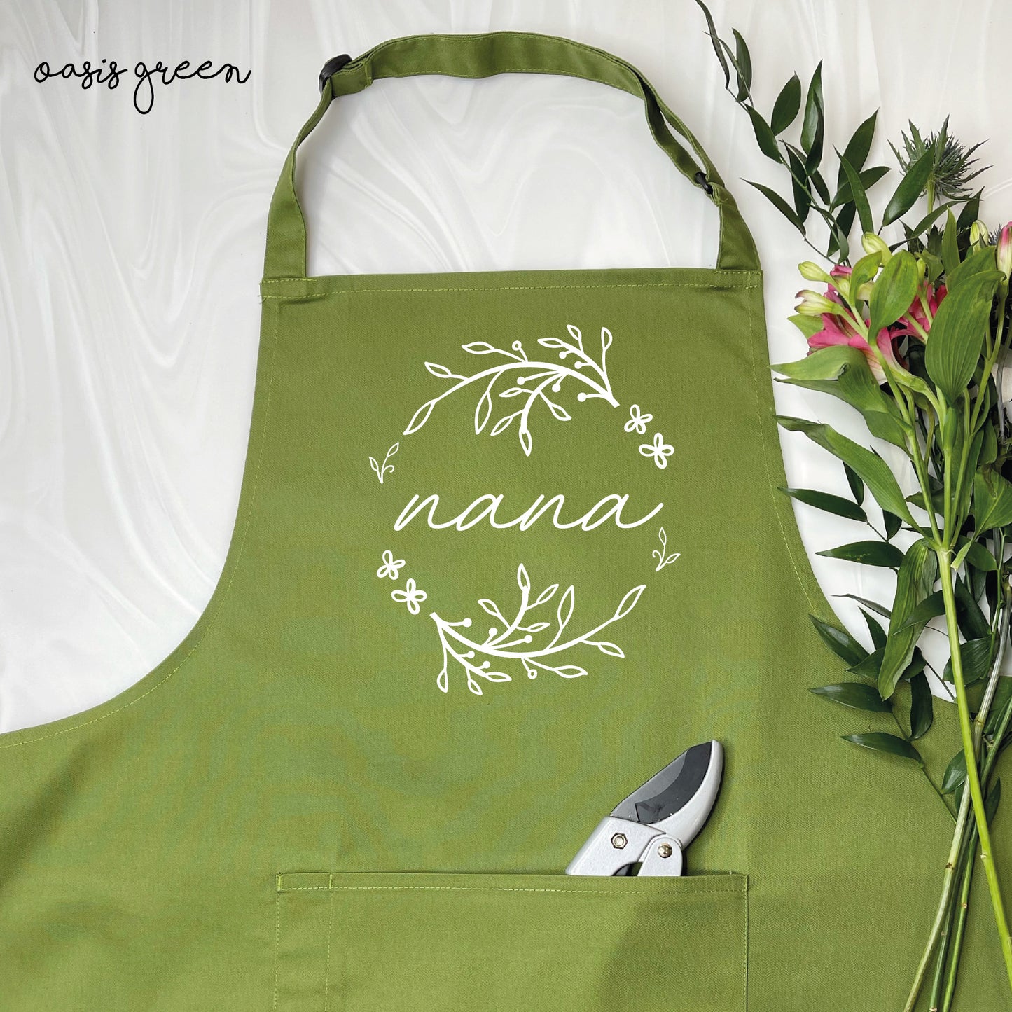 Laurel Leaves Apron For Grandma - Lovetree Design